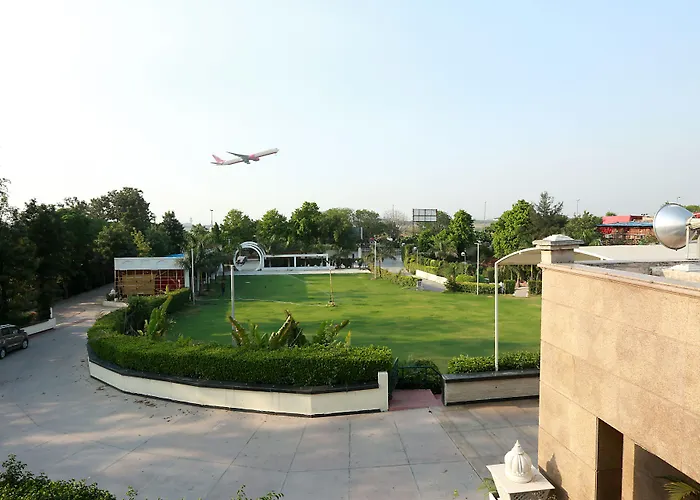 Hotel Airport Residency